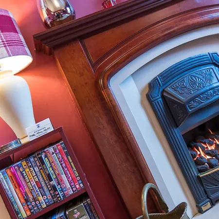 The Hill Bed and breakfast 4*