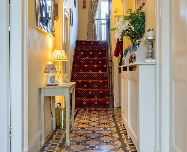 The Hill Bed & Breakfast 4*